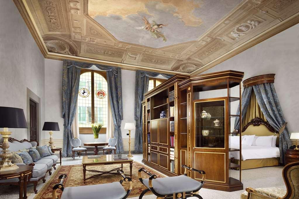 Palazzo Portinari Salviati Residenza D'Epoca Hotel Florence Room photo