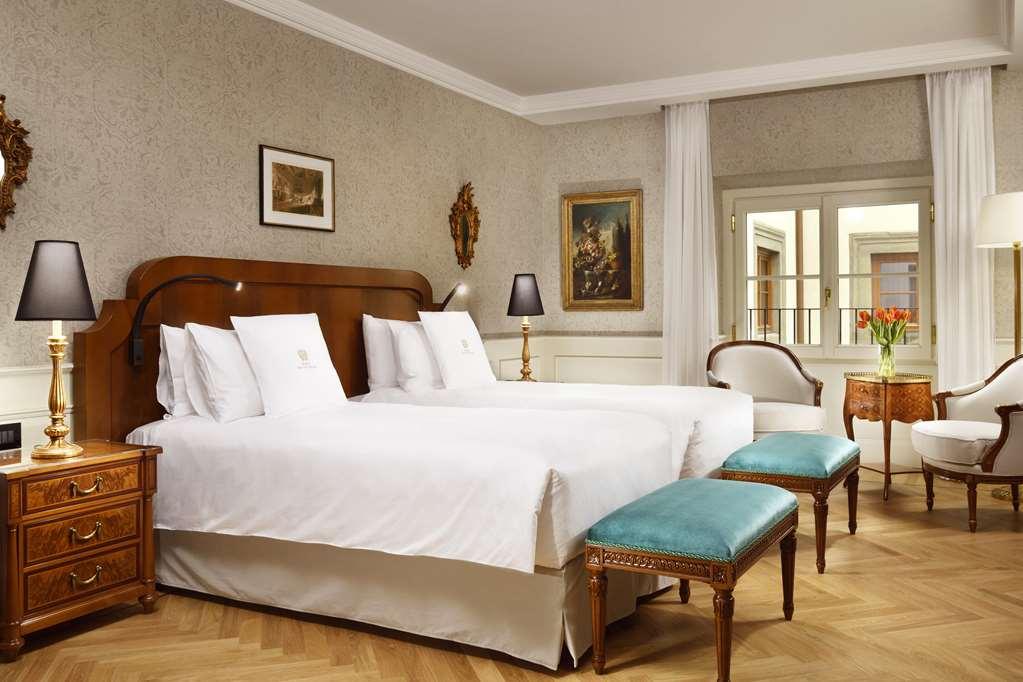 Palazzo Portinari Salviati Residenza D'Epoca Hotel Florence Room photo
